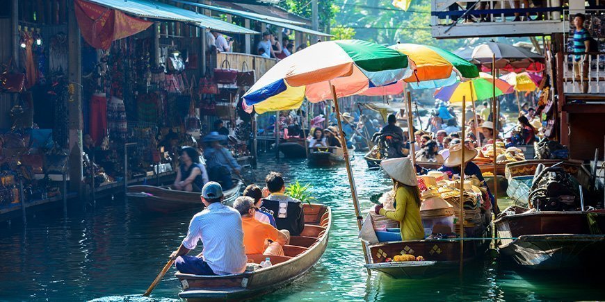 Bild von den schwimmenden Märkten in Bangkok, Thailand.